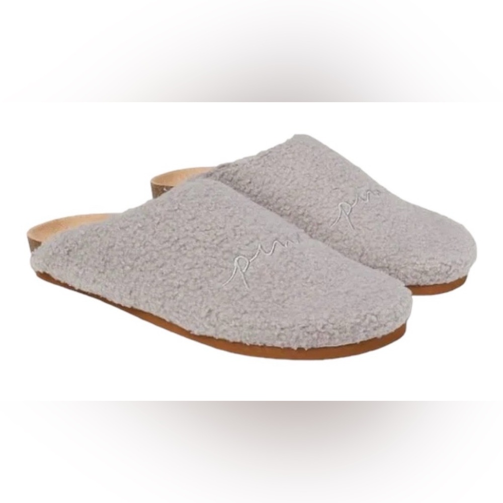 PINK COZY-PLUSH CLOGS SLIPPERS. Size small (5-6). NWT. Color gray. - Picture 2 of 8